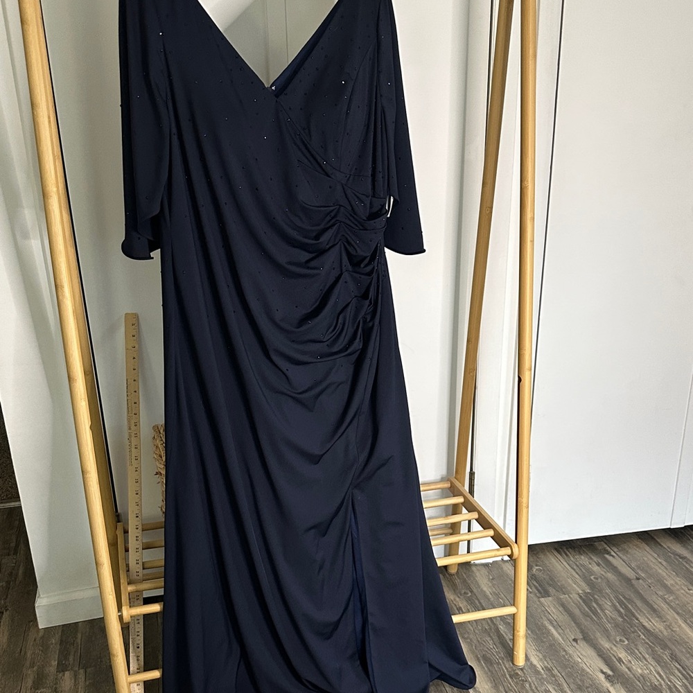 Navy V-Neck Ruched Evening Gown